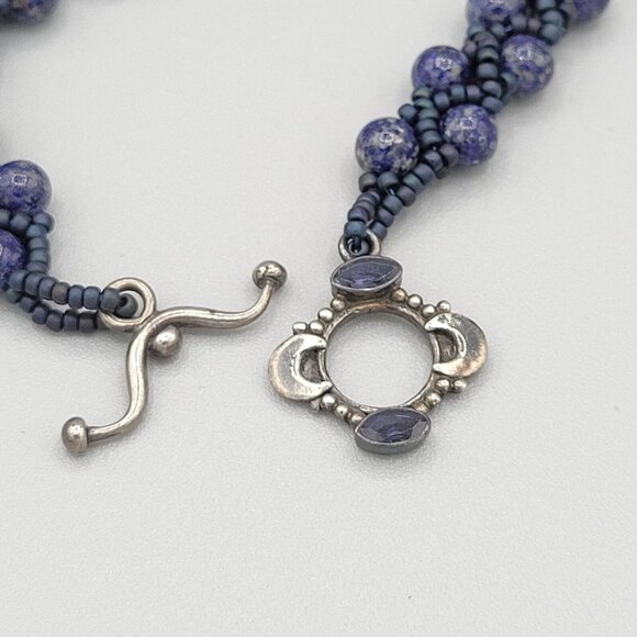 Womens Blue Beaded Bangle Bracelet Silver Tone Metal Toggle Clasp 6 3/4 - Picture 4 of 5